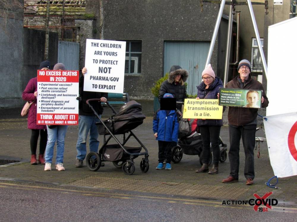 Photo gallery from small protest 04 Feb 2022in Loughrea